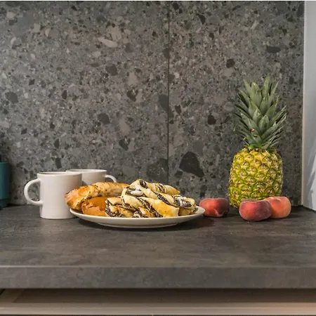 Bunny - Cozy And Peaceful Place, 12 Minutes From Old Town & Seaside Homestay