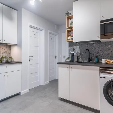 Bunny - Cozy And Peaceful Place, 12 Minutes From Old Town & Seaside